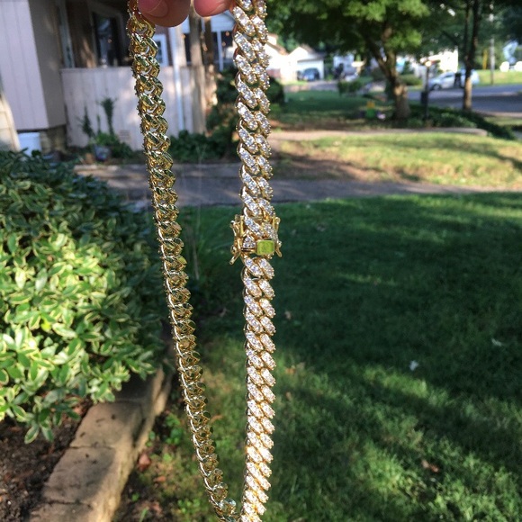 Gold Chain Icy Diamond Miami Cuban 22in 12mm and Matching Diamond Bracelet Set - Picture 2 of 5